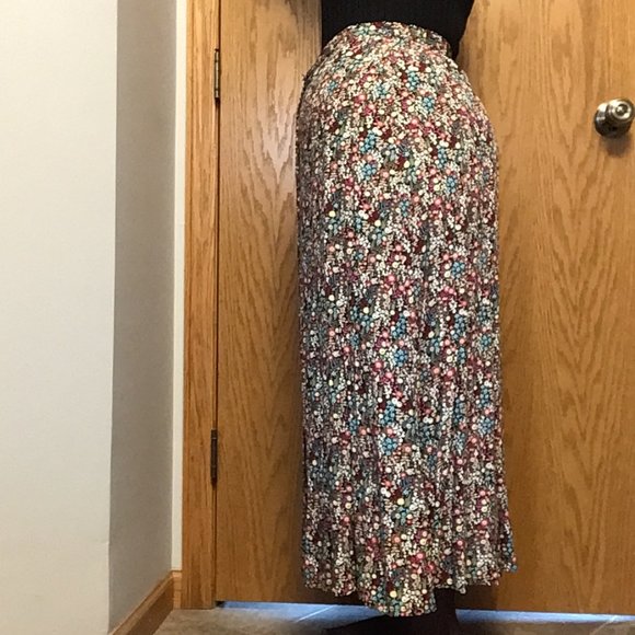 Christopher & Banks multicolor floral button front skirt - Picture 4 of 10